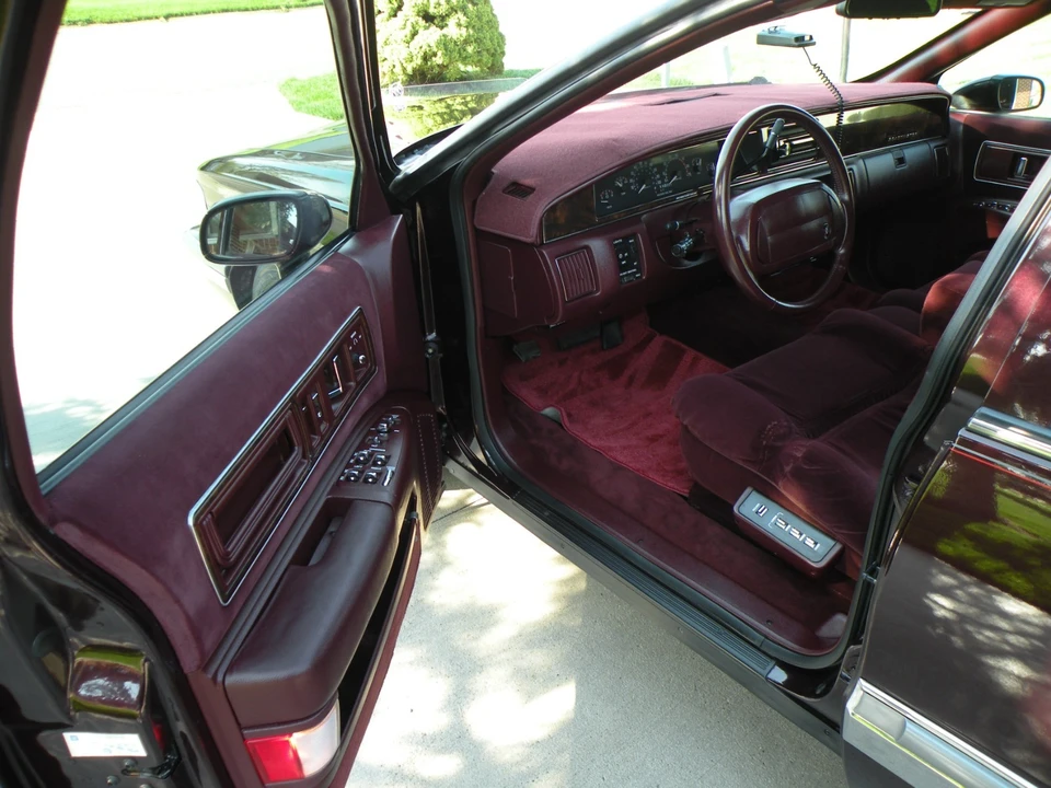 1993 Buick Roadmaster - Image 10 of 16