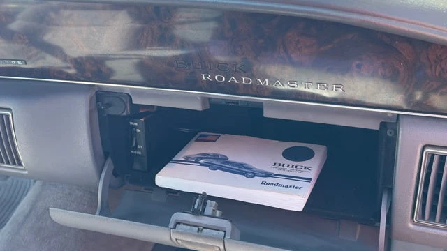1993 Buick Roadmaster - Image 12 of 19
