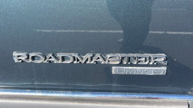1993 Buick Roadmaster - Image 15 of 19