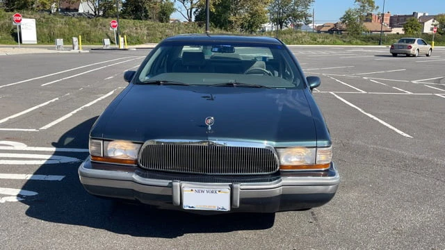 1993 Buick Roadmaster - Image 16 of 19