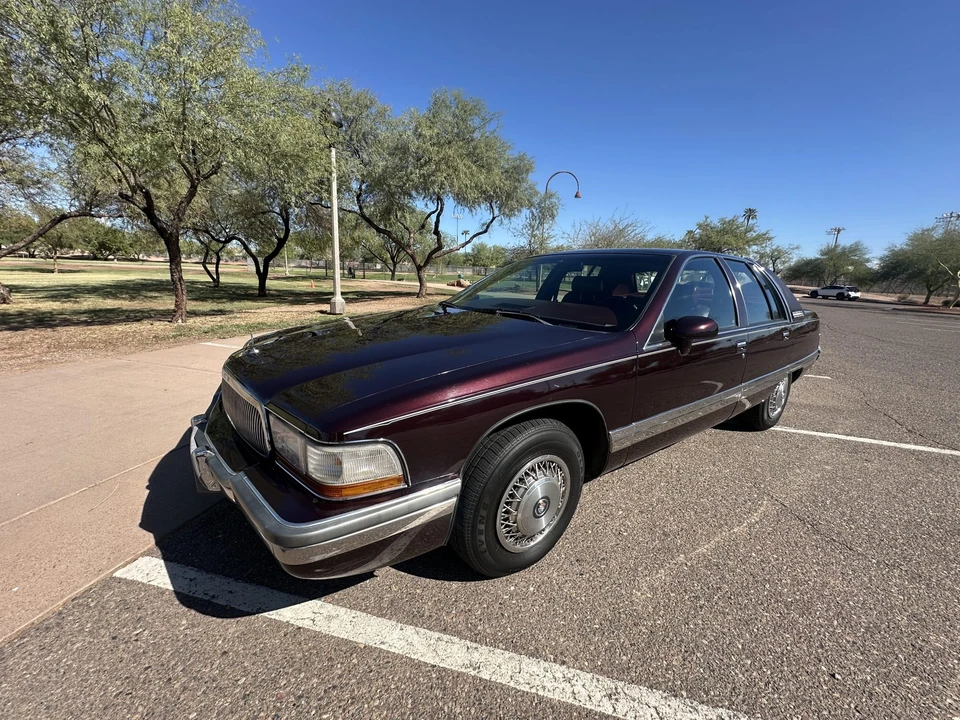 1993 Buick Roadmaster - Image 4 of 31