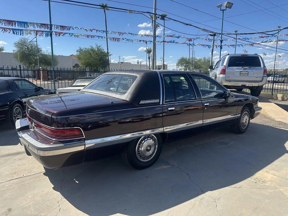 1993 Buick Roadmaster - Image 14 of 31