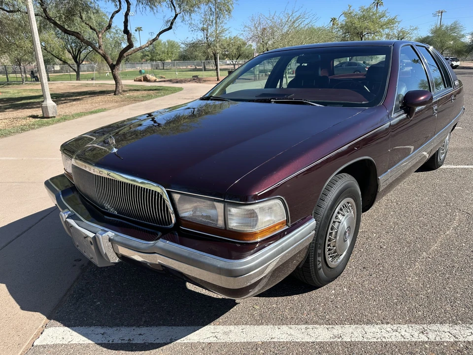 1993 Buick Roadmaster - Image 3 of 31