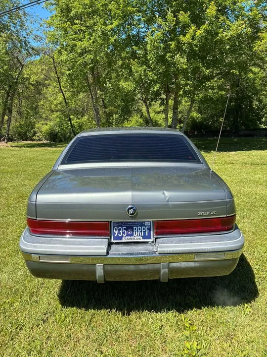 1993 Buick Roadmaster - Image 9 of 12