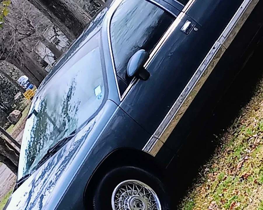 1993 Buick Roadmaster - Image 2 of 4