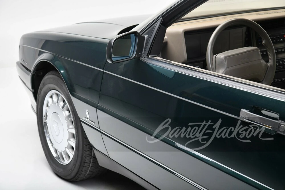 1993 Cadillac Allante - Image 5 of 31