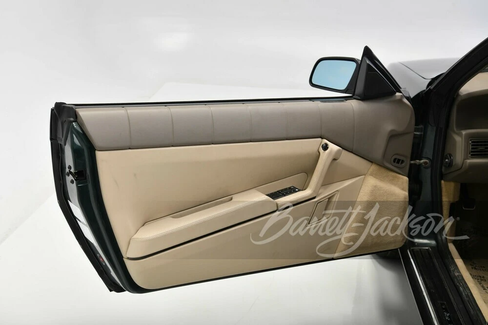 1993 Cadillac Allante - Image 19 of 31