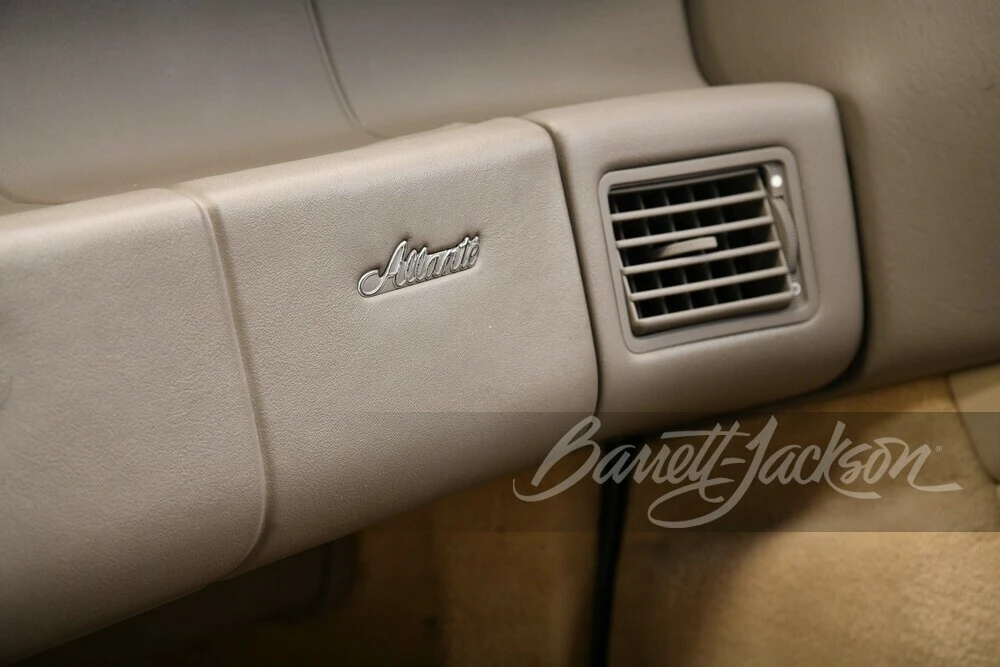 1993 Cadillac Allante - Image 23 of 31