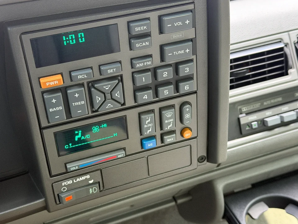 1993 Chevrolet C/K 4th Gen - Image 17 of 31