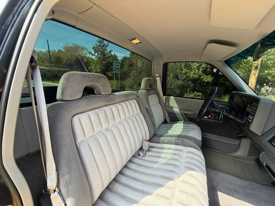 1993 Chevrolet C/K 4th Gen - Image 21 of 31