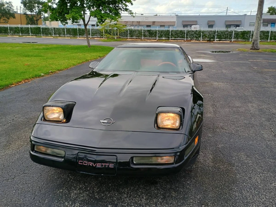 1993 Chevrolet Corvette C4 - Image 8 of 24