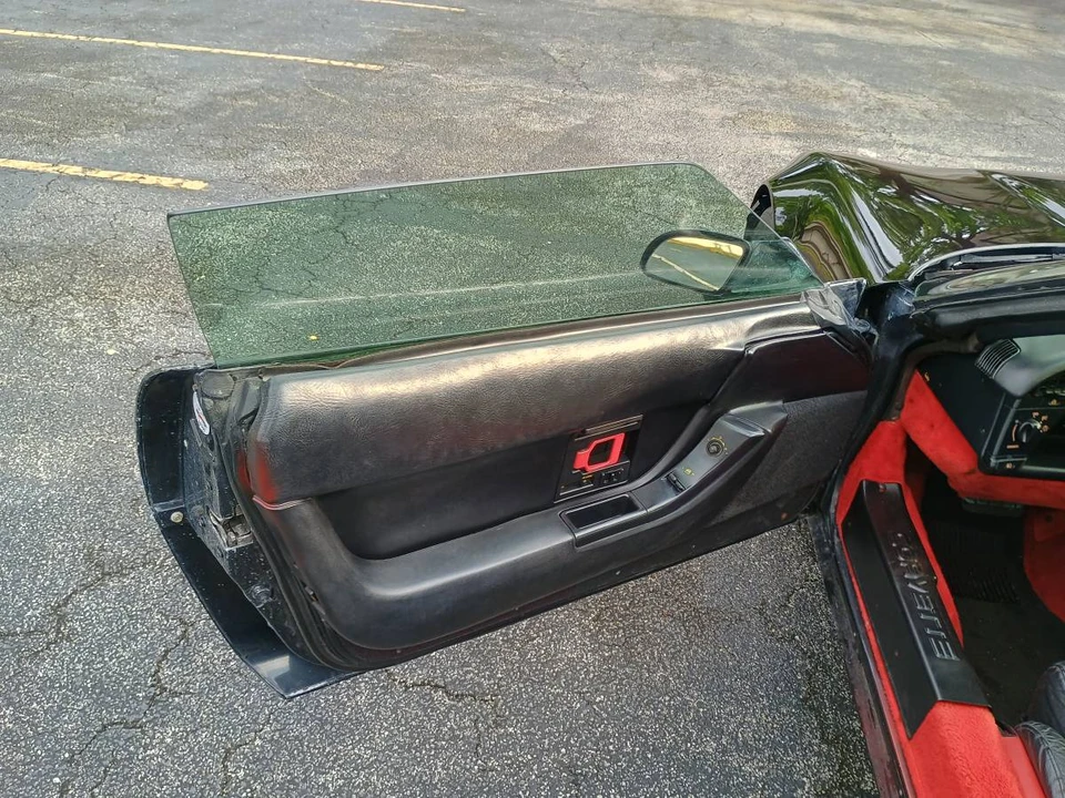 1993 Chevrolet Corvette C4 - Image 9 of 24