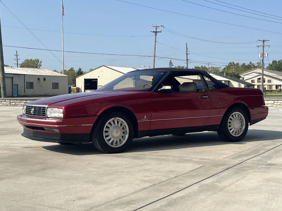 1993 Cadillac Allante - Image 12 of 31
