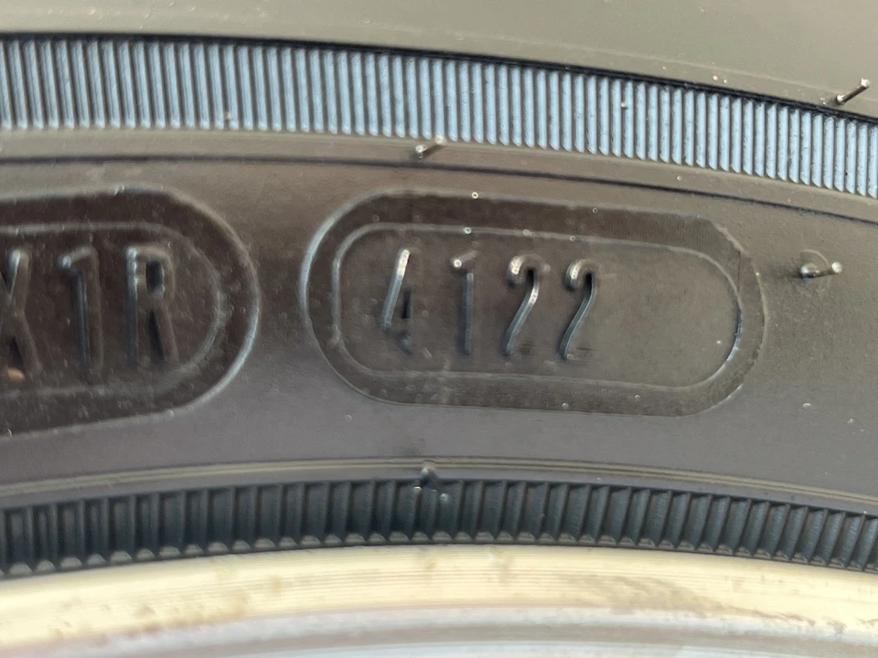 1993 Cadillac Allante - Image 24 of 31
