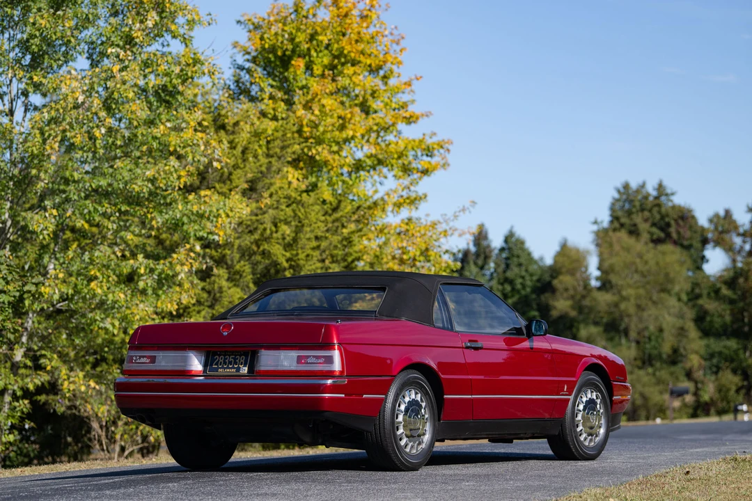 1993 Cadillac Allante - Image 21 of 31