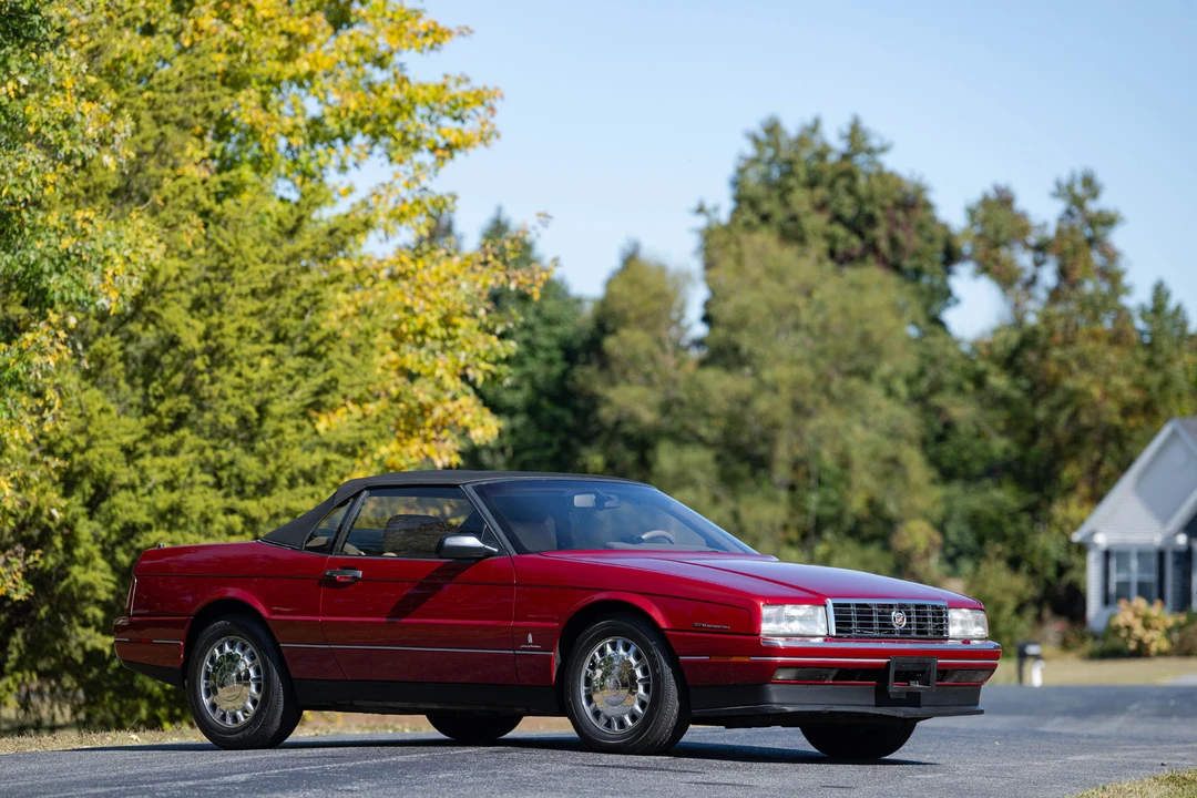 1993 Cadillac Allante - Image 17 of 31