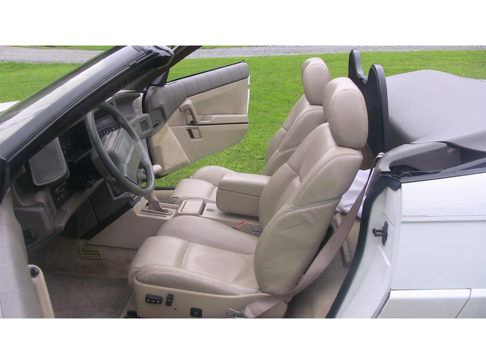 1993 Cadillac Allante - Image 15 of 31