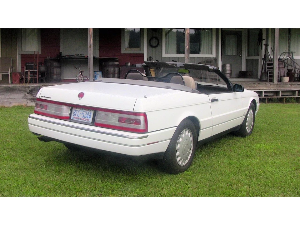 1993 Cadillac Allante - Image 7 of 31