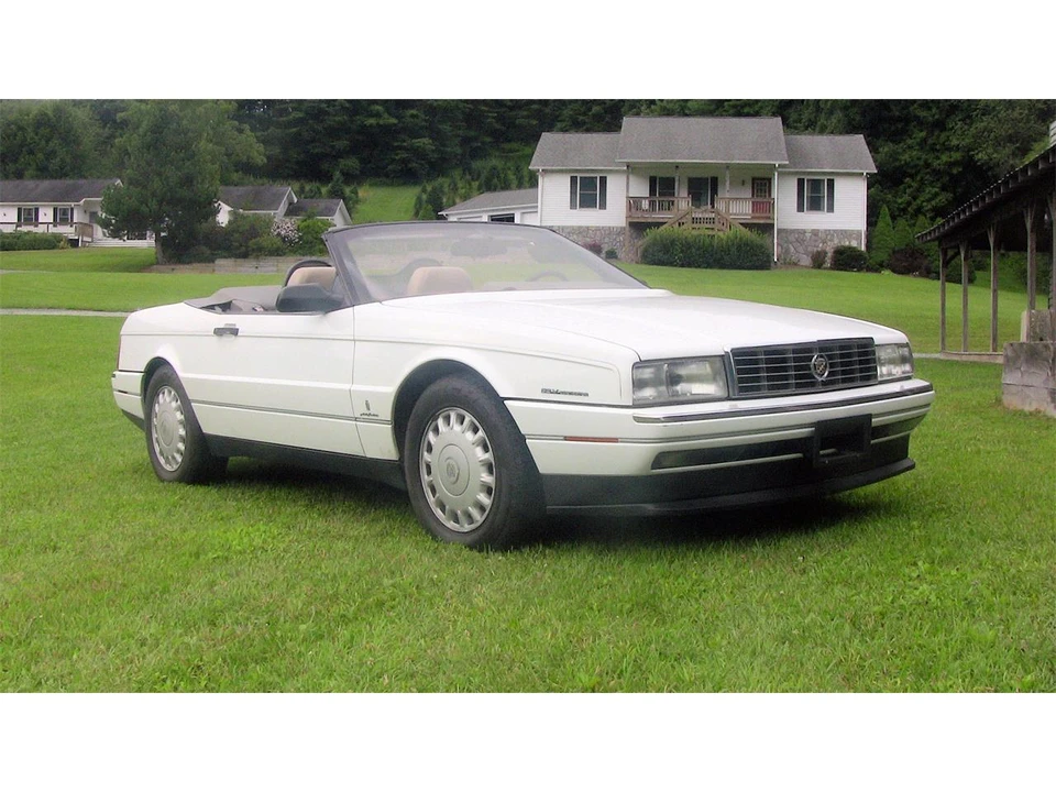1993 Cadillac Allante - Image 2 of 31