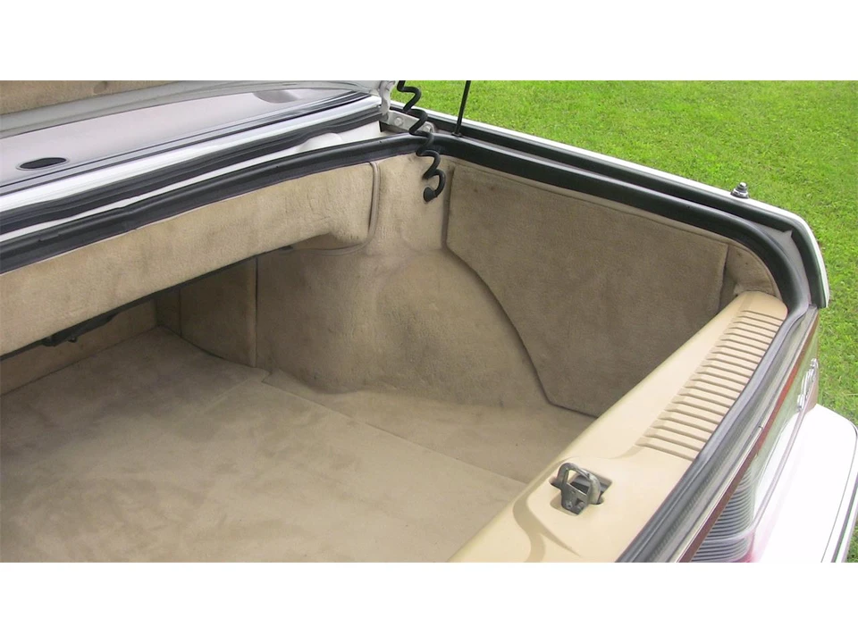 1993 Cadillac Allante - Image 22 of 31