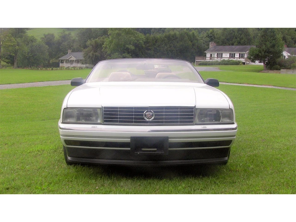 1993 Cadillac Allante - Image 4 of 31