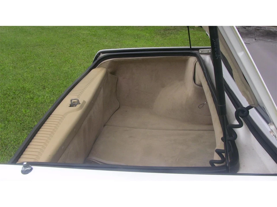 1993 Cadillac Allante - Image 20 of 31