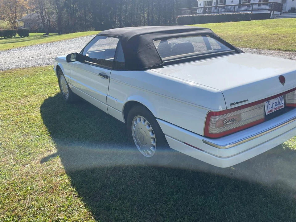 1993 Cadillac Allante - Image 30 of 31