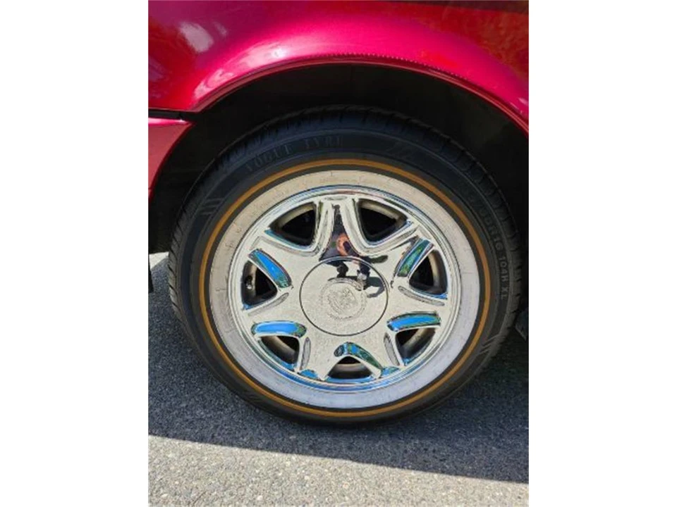 1993 Cadillac Allante - Image 10 of 25