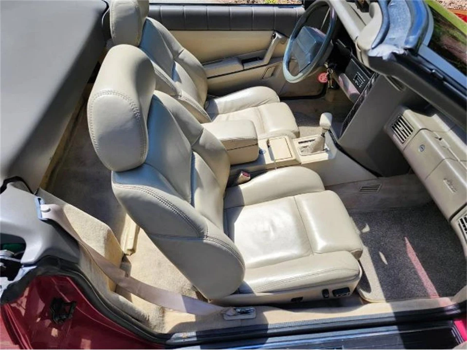 1993 Cadillac Allante - Image 19 of 25