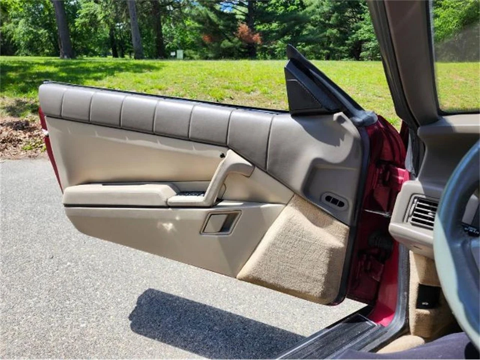 1993 Cadillac Allante - Image 18 of 25