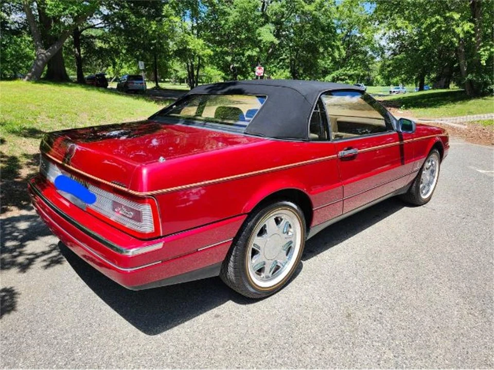 1993 Cadillac Allante - Image 22 of 25