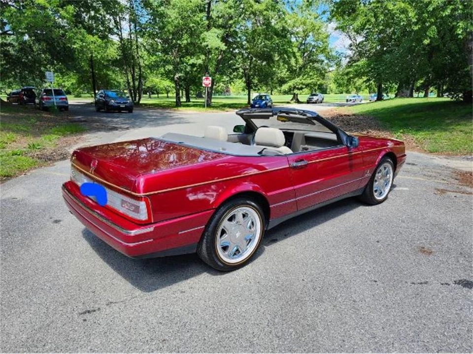 1993 Cadillac Allante - Image 23 of 25