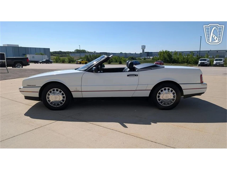 1993 Cadillac Allante - Image 6 of 31