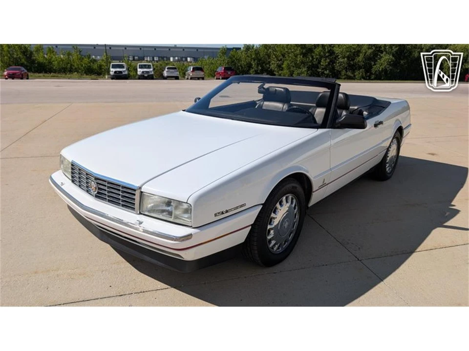 1993 Cadillac Allante - Image 2 of 31