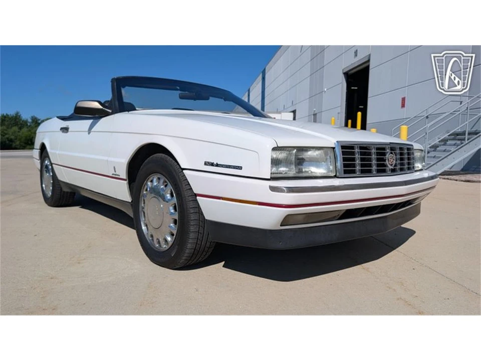 1993 Cadillac Allante - Image 22 of 31