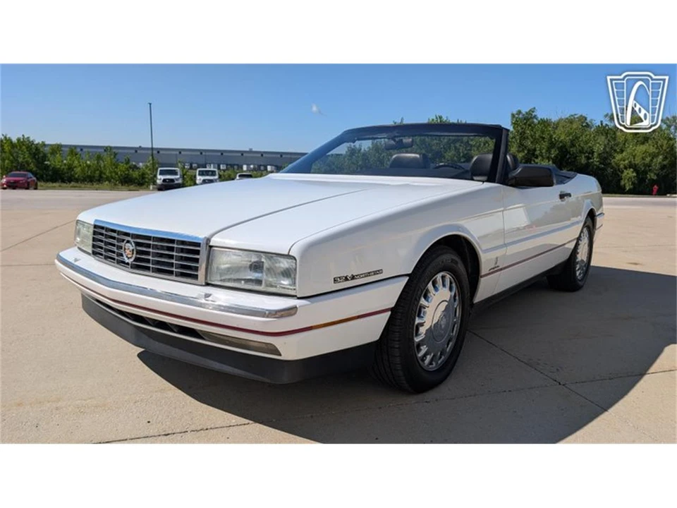 1993 Cadillac Allante - Image 3 of 31