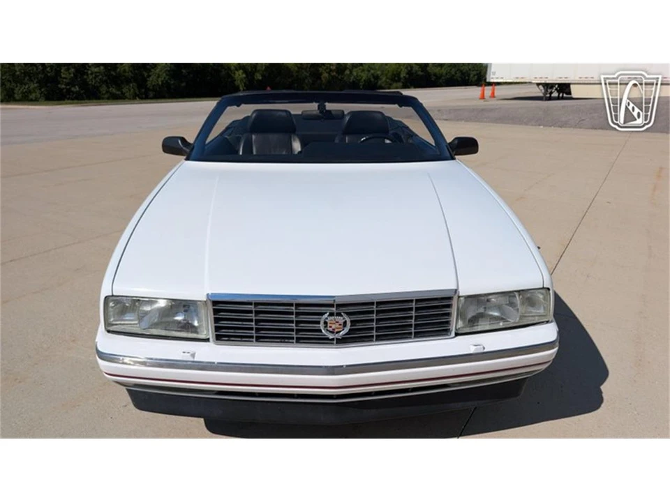1993 Cadillac Allante - Image 23 of 31