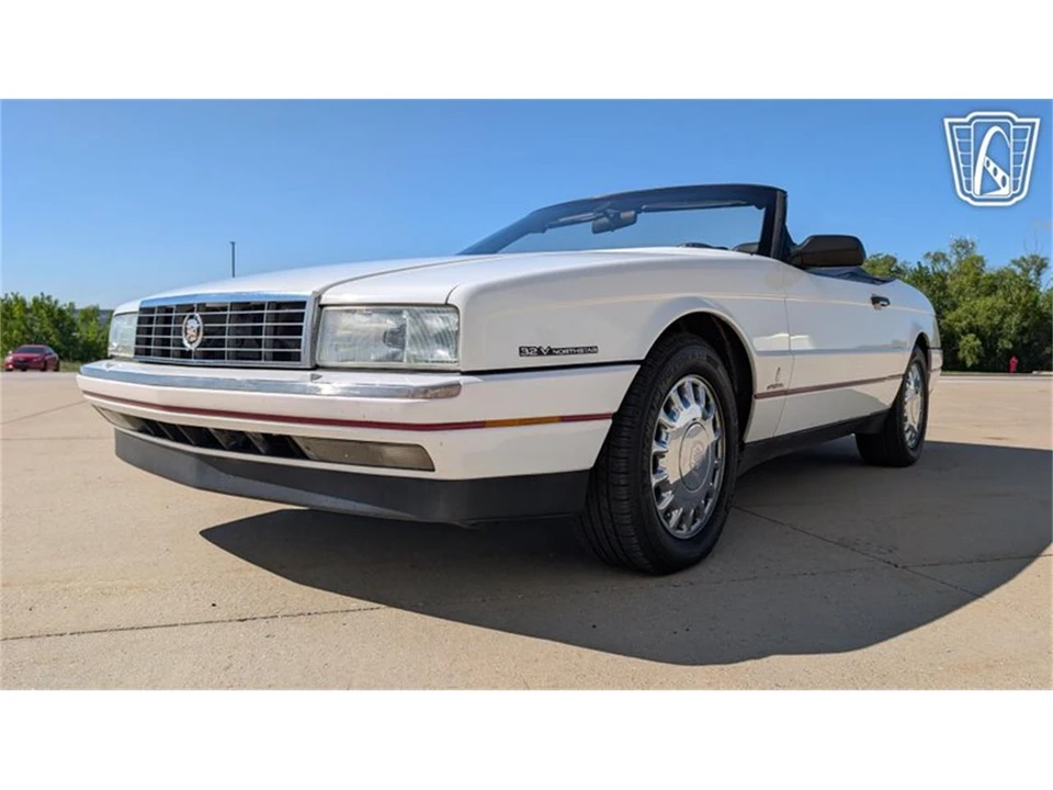 1993 Cadillac Allante - Image 4 of 31
