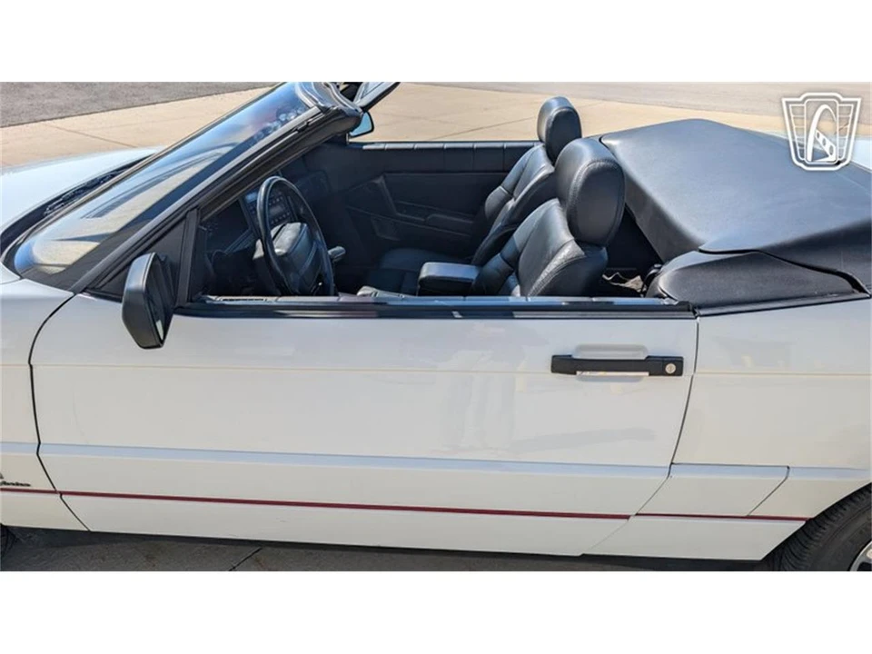 1993 Cadillac Allante - Image 29 of 31