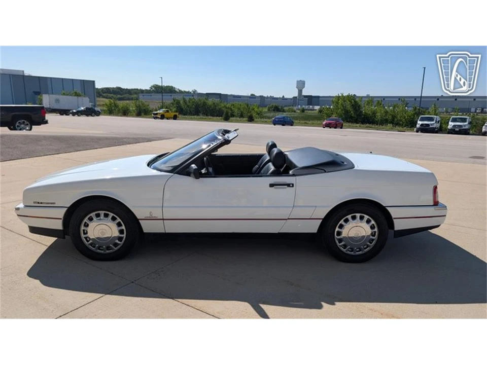 1993 Cadillac Allante - Image 5 of 31