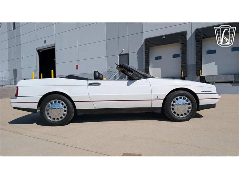 1993 Cadillac Allante - Image 19 of 31