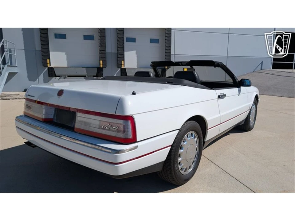 1993 Cadillac Allante - Image 15 of 31
