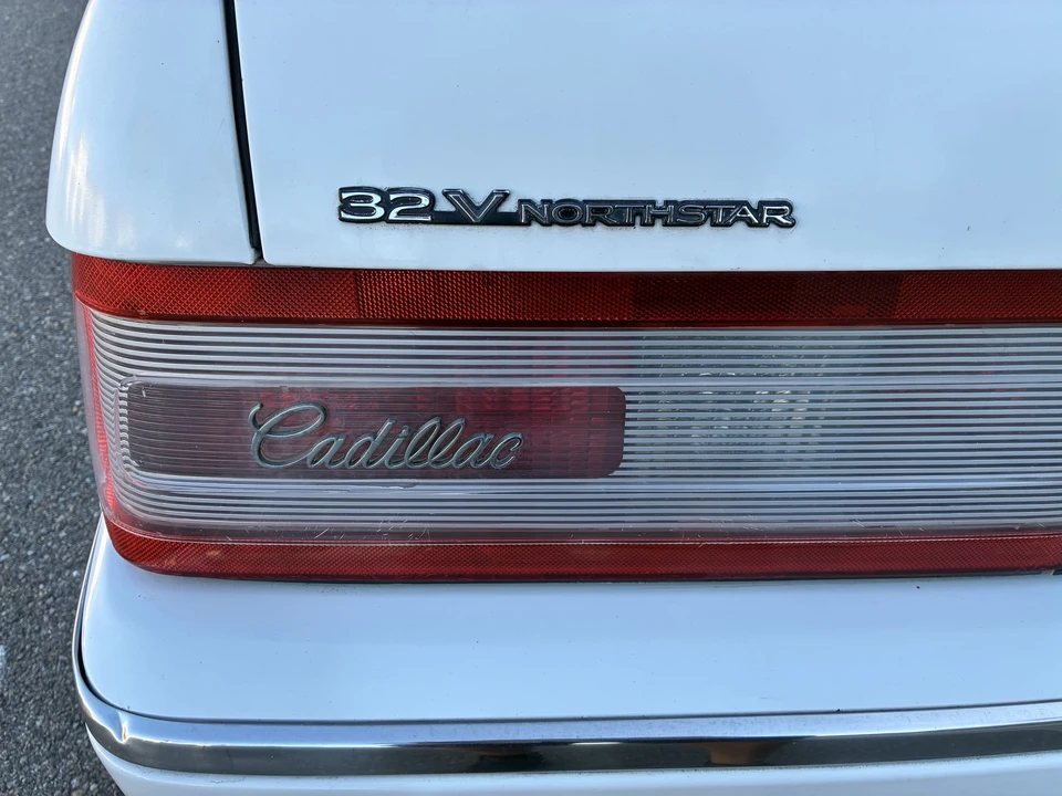 1993 Cadillac Allante - Image 30 of 31