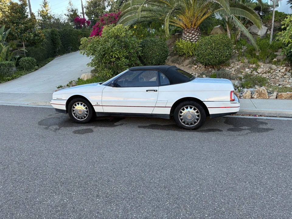 1993 Cadillac Allante - Image 15 of 31