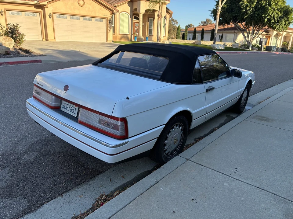 1993 Cadillac Allante - Image 20 of 31