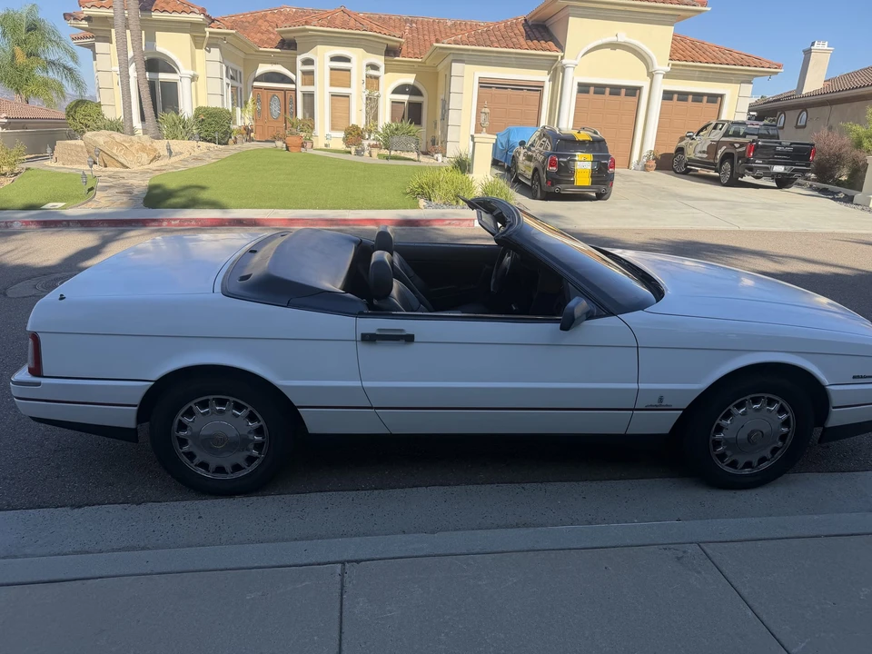 1993 Cadillac Allante - Image 3 of 31