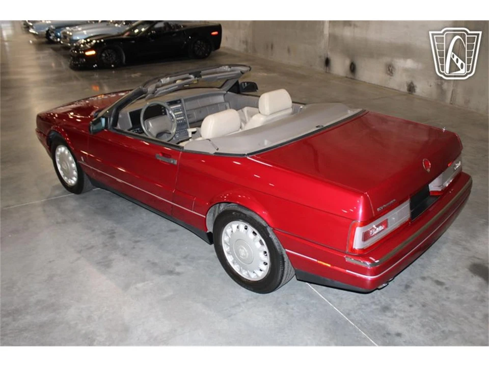 1993 Cadillac Allante - Image 11 of 31
