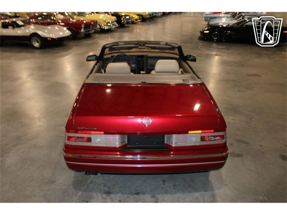 1993 Cadillac Allante - Image 12 of 31