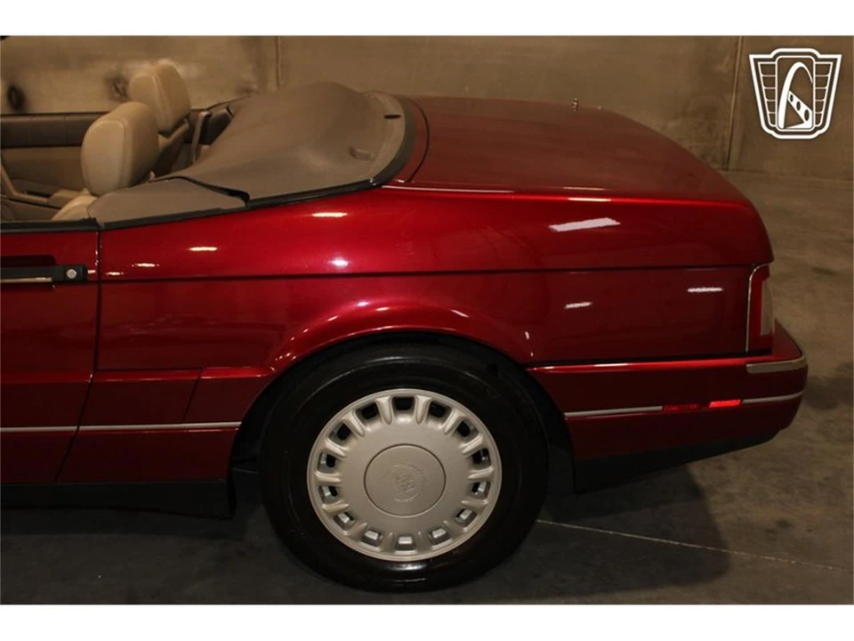 1993 Cadillac Allante - Image 28 of 31