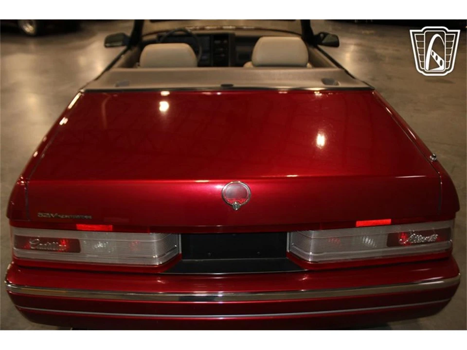 1993 Cadillac Allante - Image 29 of 31